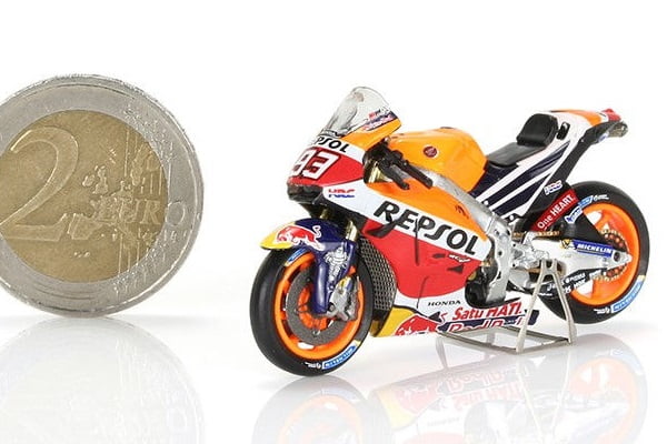 Bientôt : La Honda 2016 de Marquez au 1/43e