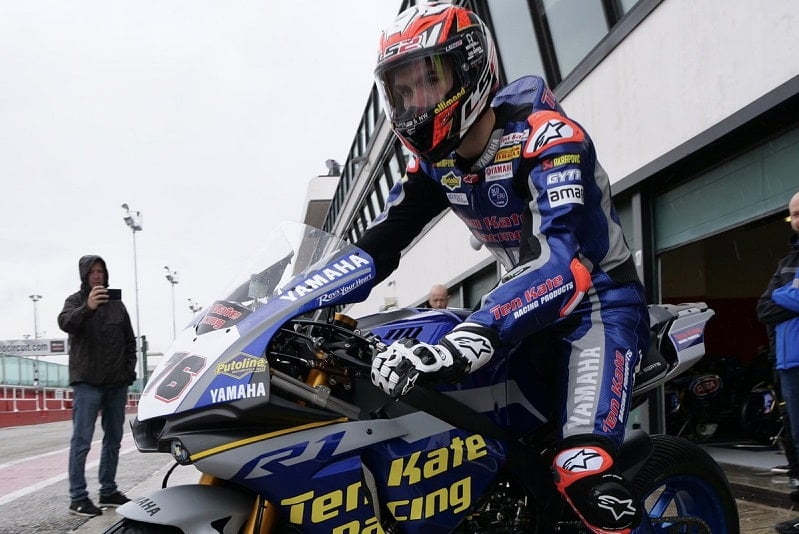 WSBK, Tests de Misano, J1 : Loris Baz et les autres pilotes essaient les pneus pluie