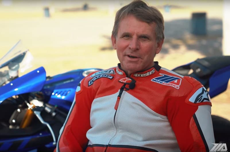 MotoGP : Wayne Rainey roule avec sa Yamaha R1 « Handy Race »