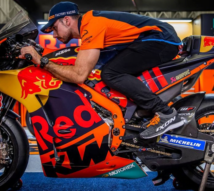 Oliveira voit loin car KTM voit grand pour 2021 ... 