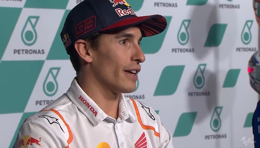 MotoGP, Marc Marquez ne lâche pas l’affaire Jorge Navarro en Australie : « je veux savoir pourquoi la course n’a pas été arrêtée, c’est inacceptable »